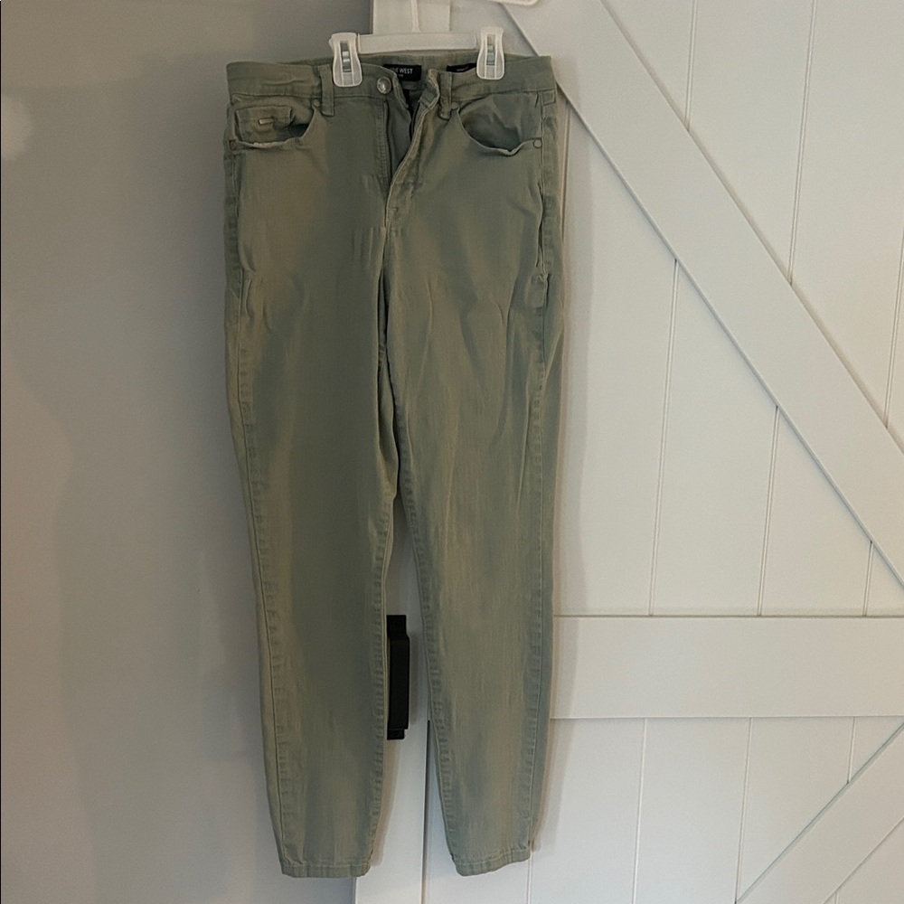 Nine West Women's Olive Ankle Jeans